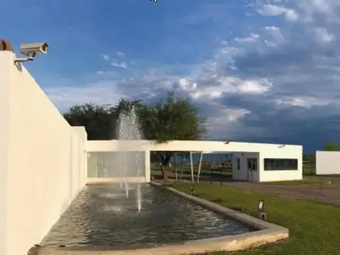 LOTE EN LA ENRIQUETA. ACEPTO DEPTO. PAGO DIFERNCIA