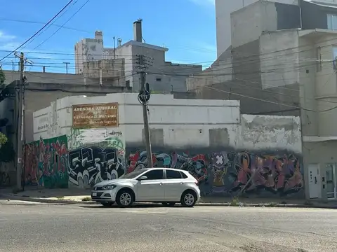 VENTA LOTE ESQUINA CENTRICA EN COMODORO RIVADAVIA