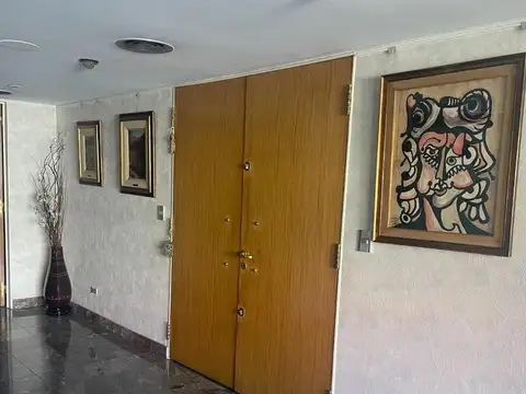 Departamento en Venta con 2 cocheras