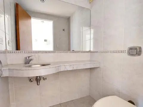 Departamento en Alquiler con 1 cocheras