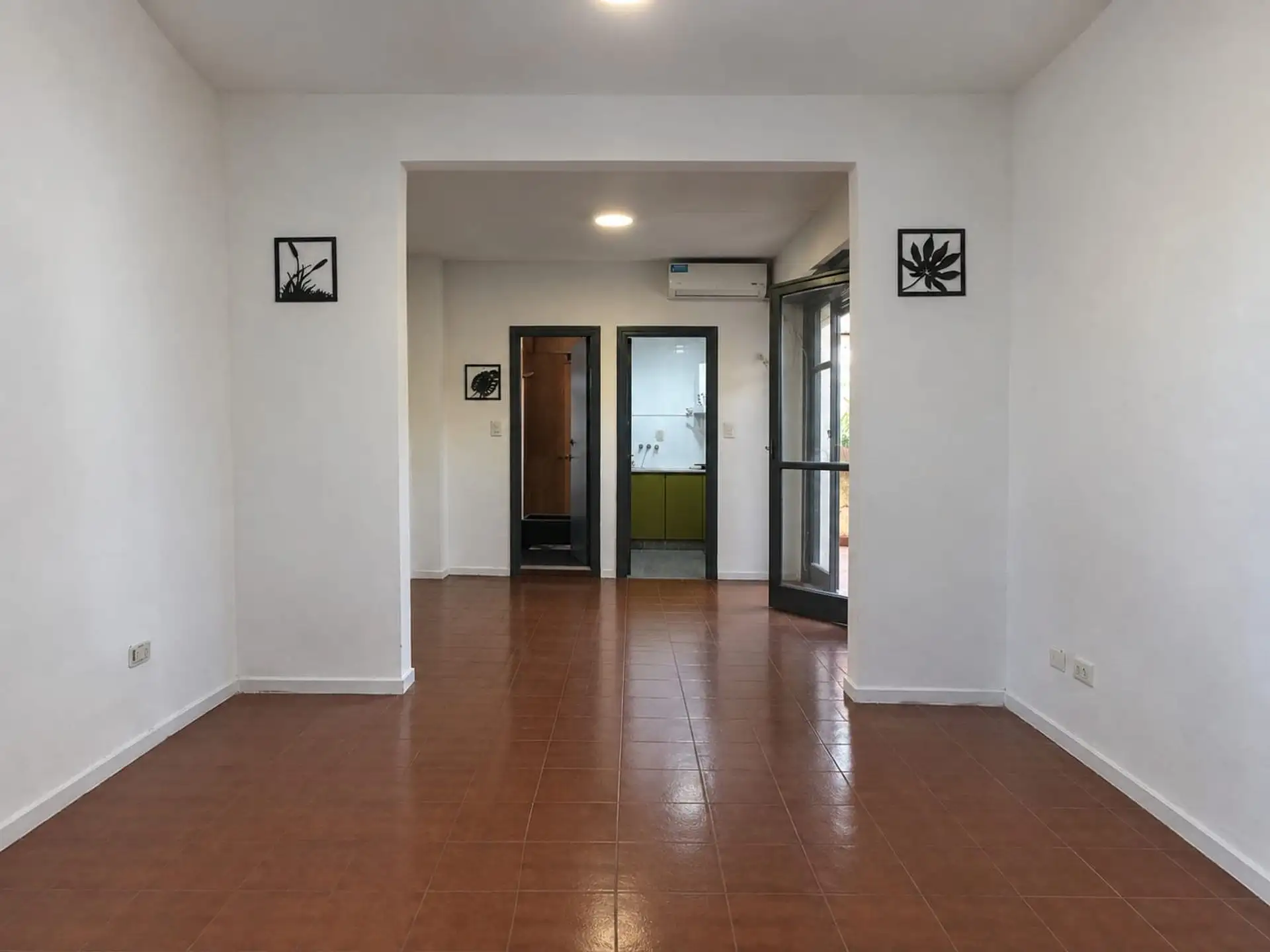 Venta Monoambiente con patio.Zona Aldrey
