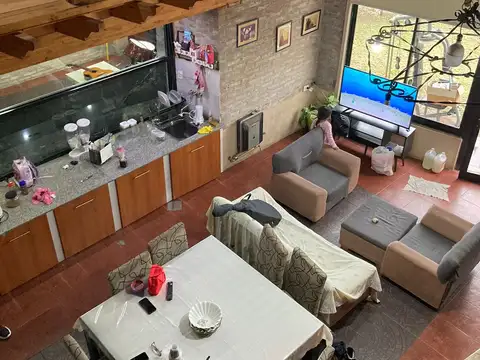 Casa en Alquiler en Granadero Baigorria, $ 880.000