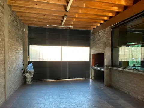 AVENIDA BUENOS AIRES AL 300