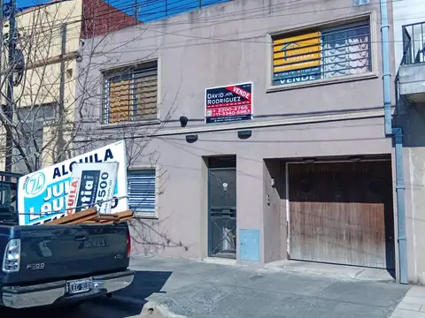 CASA IDEAL DOS/TRES FAMILIAS DESARROLLADA EN TRES PARTES -