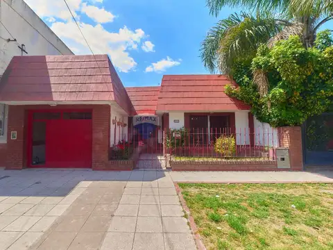 CASA EN  VENTA F VARELA 4 AMB APTO CREDITO