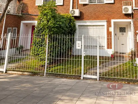 Oficina - Apto Profesional  - Solo alquiler Comercial - en Acasssuso