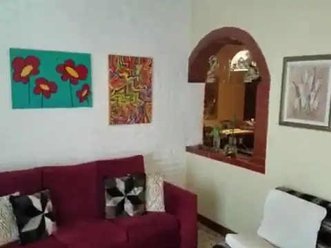 HERMOSA CASA, IDEAL DOS FAMILIAS
