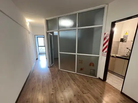 Oficina en Alquiler en Centro, $ 610.000