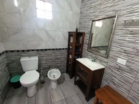 Casa en Venta con 3 cocheras