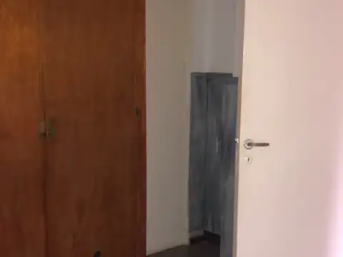 Casa en Alquiler con 1 cochera