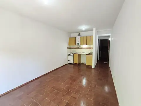 Departamento en Alquiler en Republica De La Sexta, $ 265.000