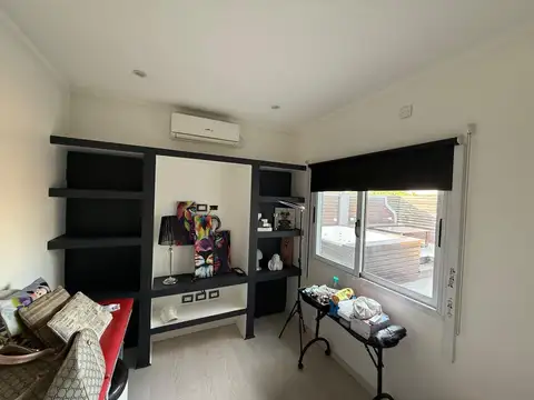 Roque Sáenz Peña 2700, Piso 1