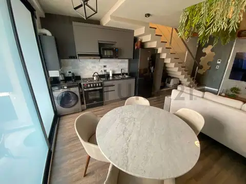 Andrés Vallejos 33000, Piso 1