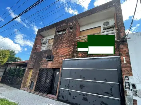 GALPON Y DEPARTAMENTO DE TRES AMBIENTES.