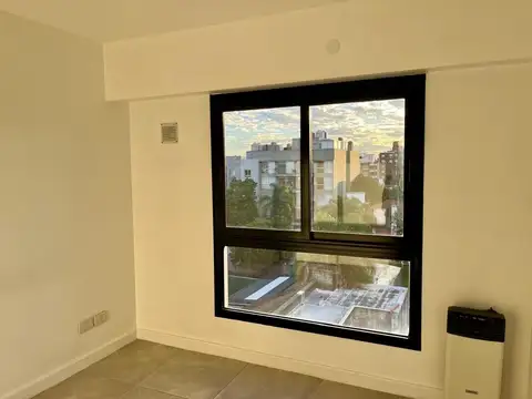 Departamento en Alquiler en Castelar Sur, $ 900.000