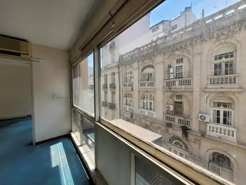 Oficina en Alquiler al Norte