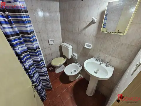 Casa 2 ambientes con 1 baño