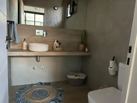 Casa en Alquiler al Este