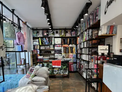 Av Medrano esquina Sarmiento 500