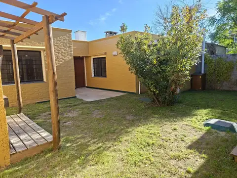 Depto Tipo Casa en Venta de 3 ambientes