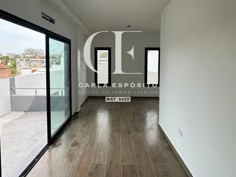 Casa 2 ambientes con 1 baño
