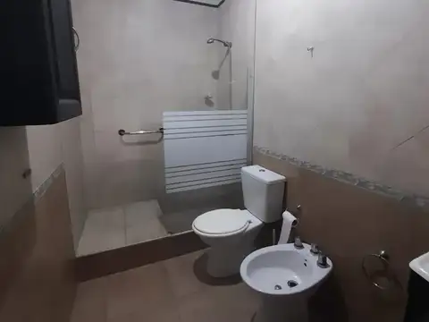 Depto Tipo Casa 2 ambientes con 2 baños