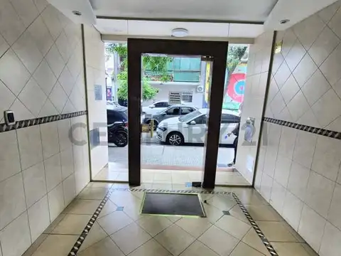 Jean Jeaures 600, Piso 0