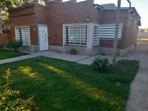 Venta de Casa    Monoambiente    Departamento 1 dormitorio, en Marcial Bravo 364, Centenario