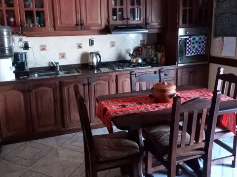 Granaderos 800, Piso 1