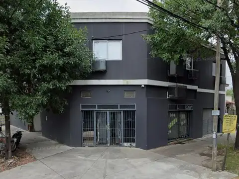 Local con depósito en venta en Ituzaingo