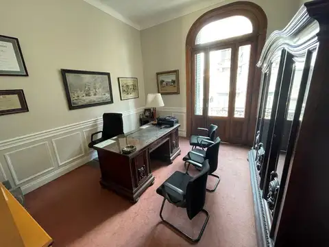 Oficina en Venta 75 años