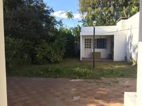 Casa en venta - 2 Dormitorios 1 Baño - Pergamino