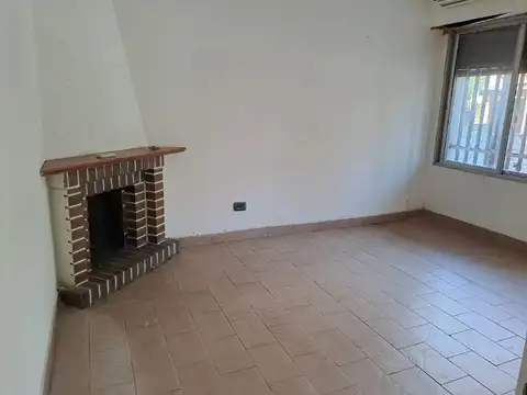 Casa Chalet  en Venta en El Palomar, Morón, G.B.A. Zona Oeste