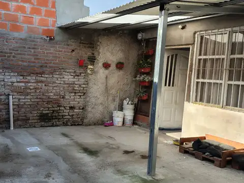 Casa 2 dormitorios zona Fuerza Aérea, Paraná