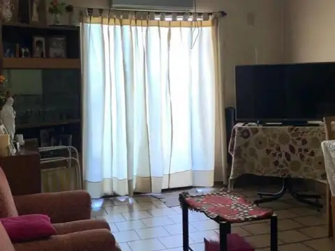 Departamento 4 ambientes con 1 baño