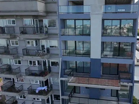 Semipiso de 3 ambientes con cochera en venta en San Jose