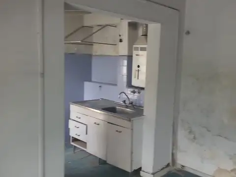 Hipólito Vieytes 400