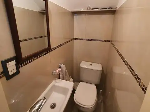 Casa en Alquiler con 1 cochera