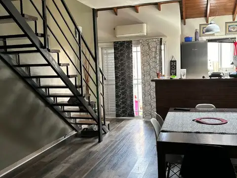 Depto Tipo Casa en Venta de 3 ambientes