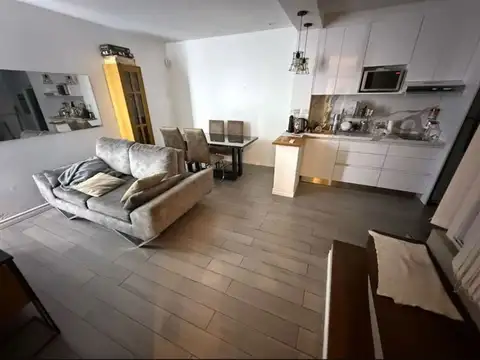 Depto Tipo Casa en Venta en Las Cañitas, USD 185.000