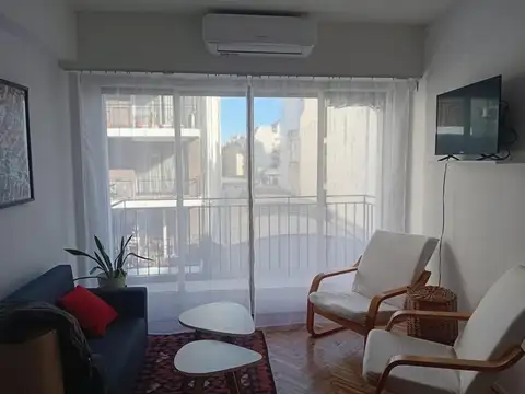 Recoleta - Paraguay 2400 -  Bonito 2 Ambientes con Balcón Totalmente Equipado