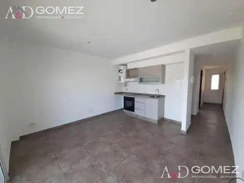 Departamento en Alquiler en Villa Ballester, $ 600.000