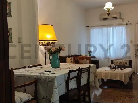 Casa en Venta en Adrogue, USD 139.000