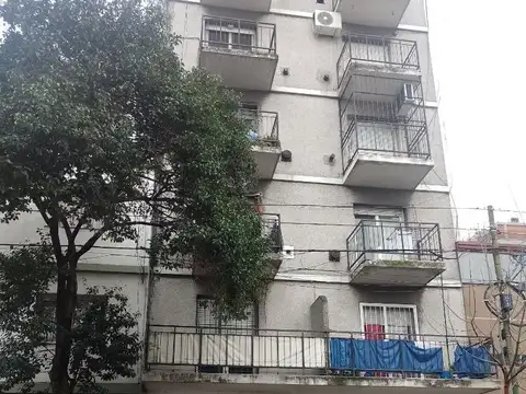 VENTA DEPTO. 1 AMB EEUU 1400 MONSERRAT