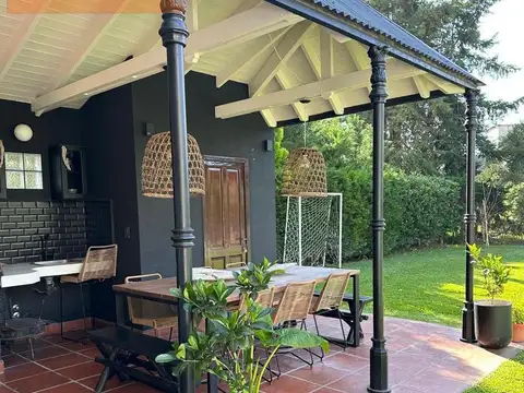 Casa en Venta en Countries y Barrios Cerrados en Moreno, USD 460.000