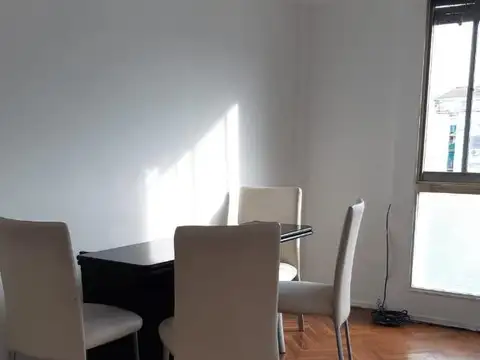 Av. La Plata 611 , Piso 7