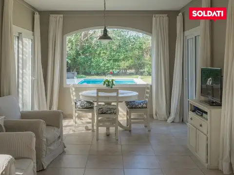 Casa 5 ambientes con 2 baños