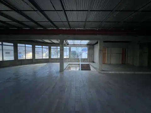 Local en primer piso en alquiler - Quilmes oeste