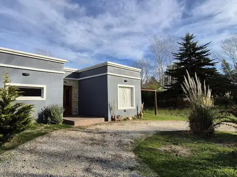 Casa en venta - 3 Dormitorios 2 Baños - Costa del Este