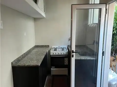 Casa en Alquiler con 1 cochera